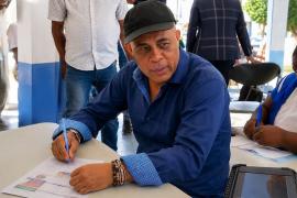 Michel Martelly s’inscrit comme électeur